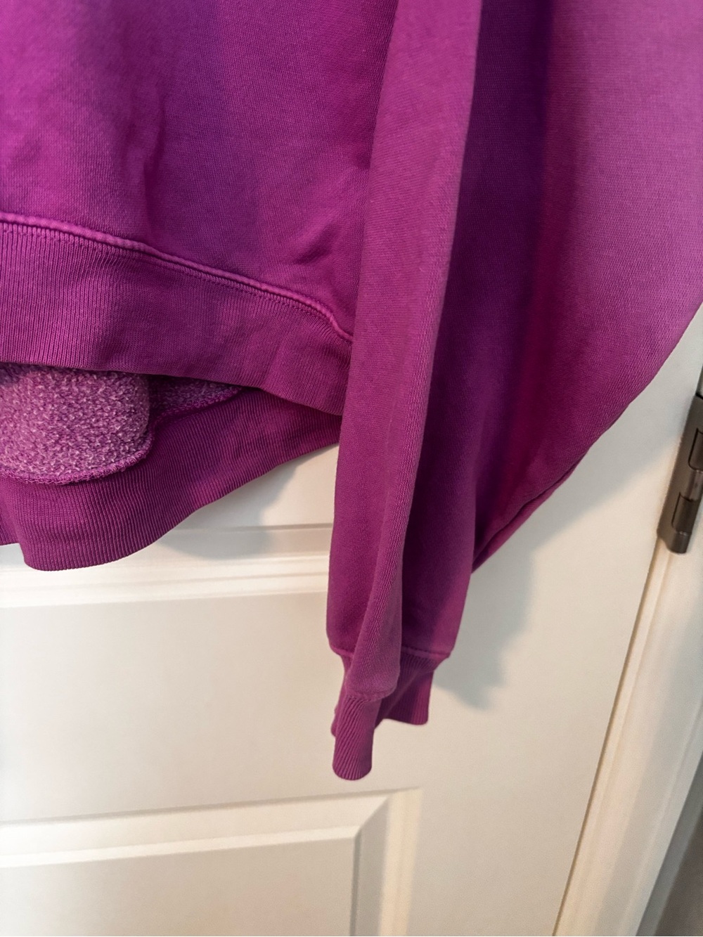 GAP Women’s Bright Purple Cropped Drop Sleeve Hoodie monochrome logo - Picture 4 of 7